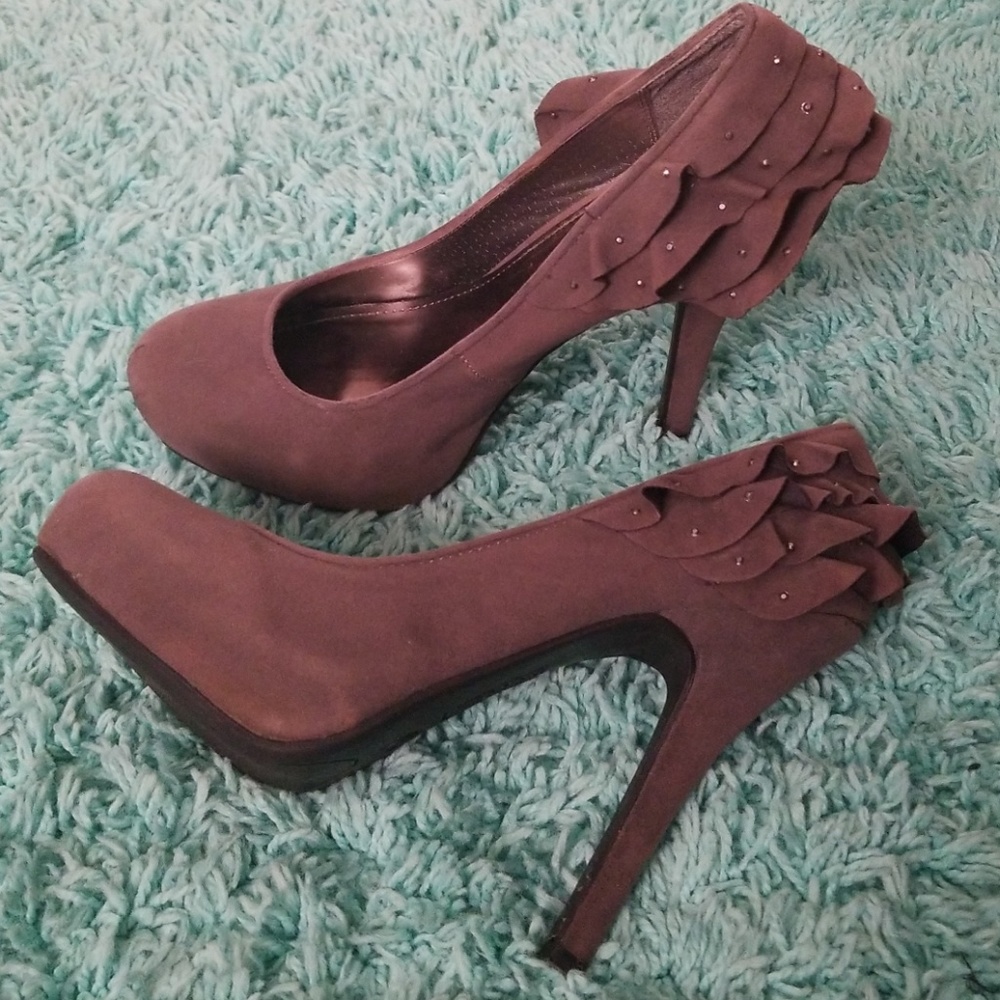 Suede Ruffle Heel Pumps